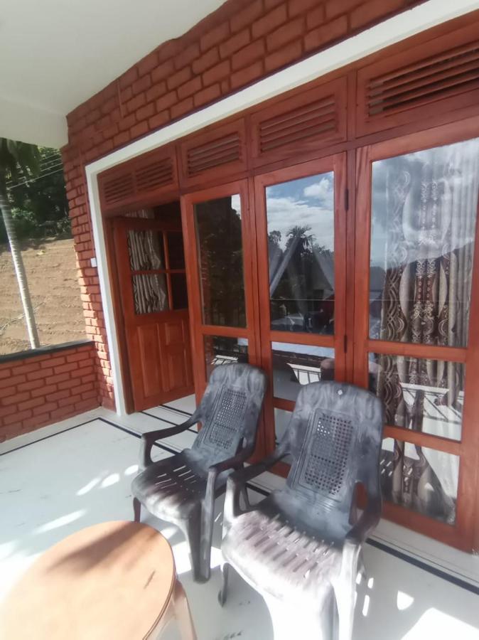 Adam'S Apple Homestay Ела Екстериор снимка