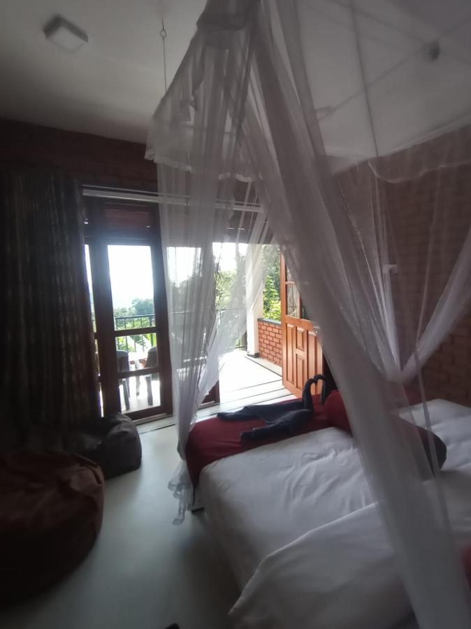 Adam'S Apple Homestay Ела Екстериор снимка