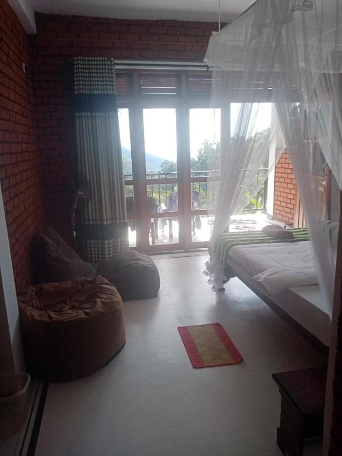 Adam'S Apple Homestay Ела Екстериор снимка