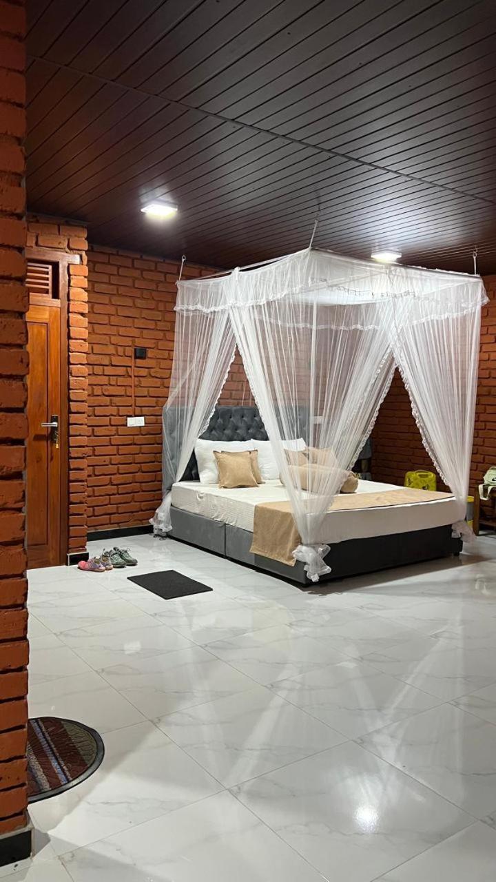 Adam'S Apple Homestay Ела Екстериор снимка